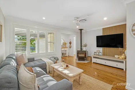 Property photo of 12 Valley Road Hazelbrook NSW 2779