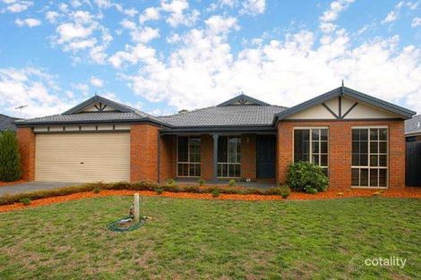 19 Chardonnay Dr, Skye, VIC 3977