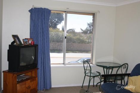 Property photo of 4/2 Donald Road Queanbeyan NSW 2620