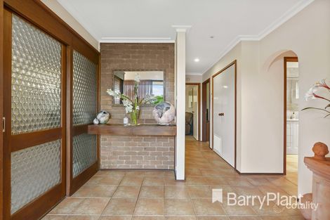 19 Bolger Cres, Hoppers Crossing, VIC 3029