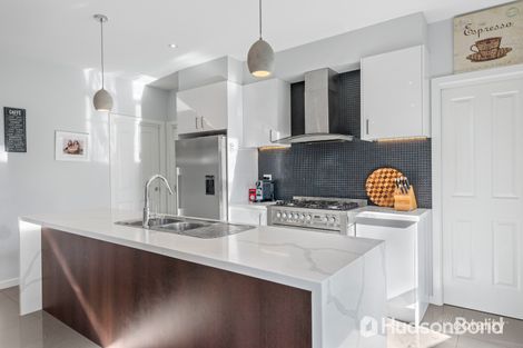 Property photo of 14 Morello Circle Doncaster East VIC 3109