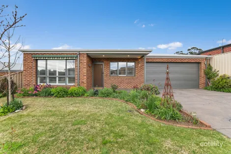 Property photo of 8 Moyes Court Neerim South VIC 3831