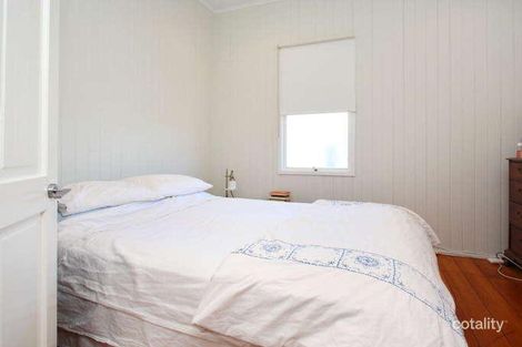 9 Heaslop St, Woolloongabba, QLD 4102