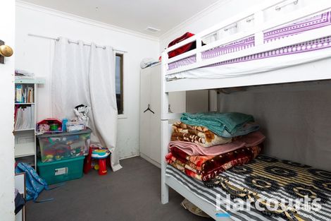 Property photo of 32 Curtin Crescent Dandenong North VIC 3175