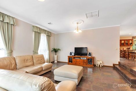 Property photo of 19 Horseshoe Drive Woodcroft SA 5162