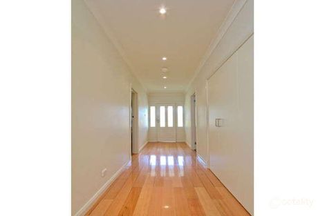 Property photo of 2 George Street Kennington VIC 3550