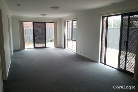 Property photo of 11 Erin Square Deer Park VIC 3023