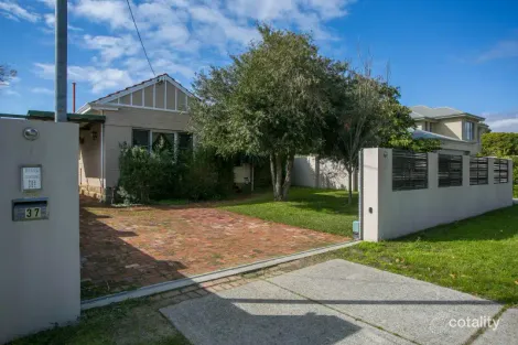 37 Wrexham St, Bicton, WA 6157