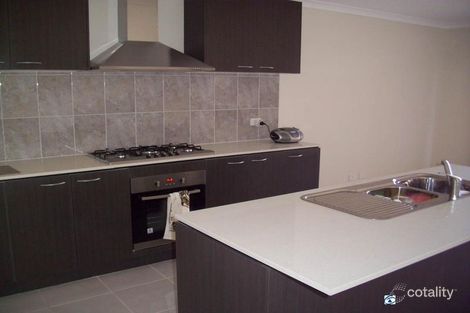Property photo of 17 Autumn Fields Drive Cranbourne North VIC 3977