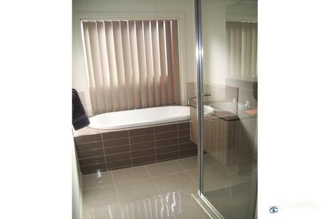 Property photo of 17 Autumn Fields Drive Cranbourne North VIC 3977