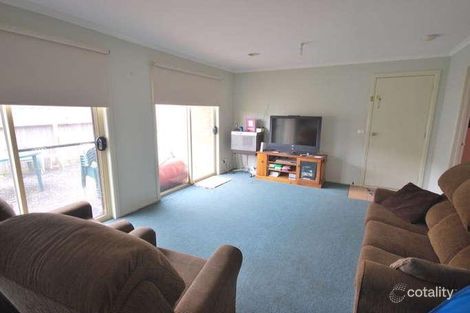 Property photo of 42 Miralie Way Cranbourne West VIC 3977