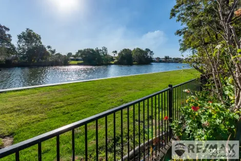 Property photo of 102 Biggs Avenue Beachmere QLD 4510