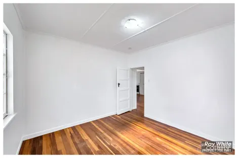 Property photo of 285 Denham Street The Range QLD 4700