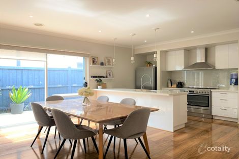 Property photo of 18 Chetwynd Grove Wollert VIC 3750