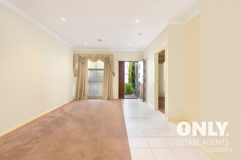 Property photo of 14 Cormorant Parade Pakenham VIC 3810