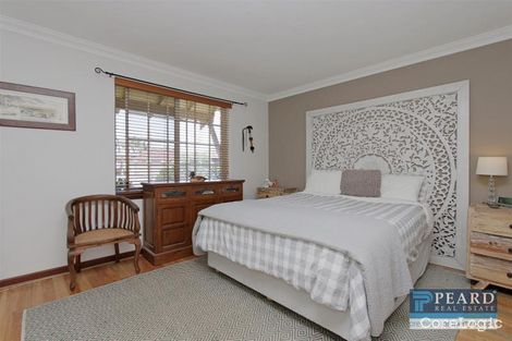 Property photo of 32 Templetonia Retreat Canning Vale WA 6155