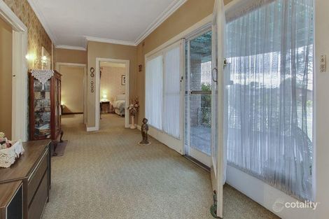 Property photo of 5 Kingsley Grove Mount Waverley VIC 3149