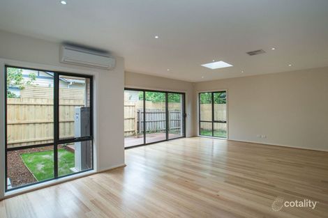 Property photo of 2/11 Premier Avenue Mitcham VIC 3132