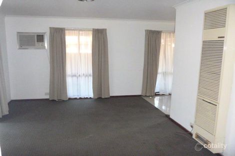 Property photo of 15 Milner Court Cranbourne VIC 3977