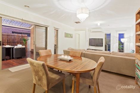 Property photo of 18 Meditate Lane Cranbourne North VIC 3977