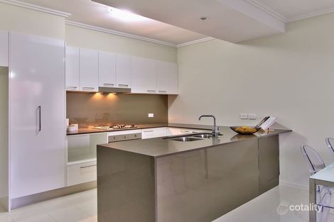 8/64 Barton Rd, Hawthorne, QLD 4171