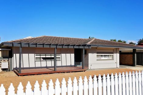 Property photo of 63 Hale Road Forrestfield WA 6058