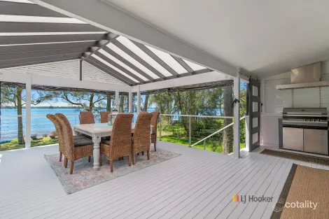 Property photo of 199 Panorama Avenue Charmhaven NSW 2263