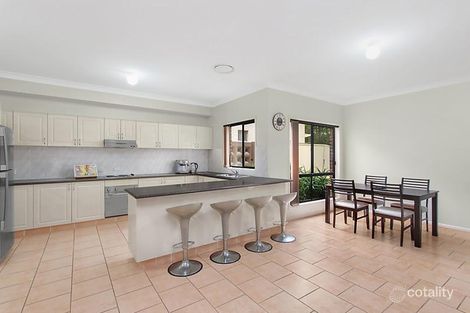 Property photo of 12 Lloyd Place Casula NSW 2170