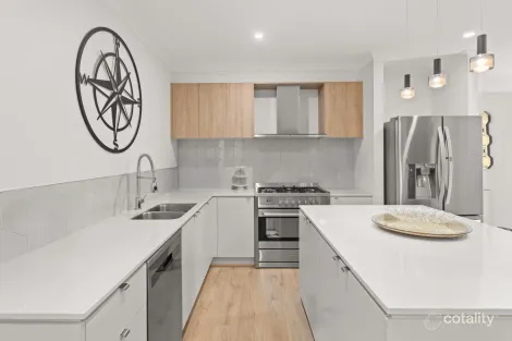 Property photo of 4 Redjim Way Clyde VIC 3978