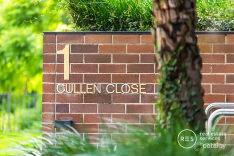 Property photo of 1 Cullen Close Forest Lodge NSW 2037