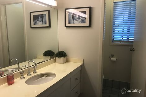 Property photo of 2 Linnet Close Mount Hutton NSW 2290