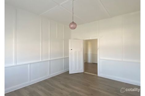 Property photo of 2/18 Myrtle Street Coniston NSW 2500