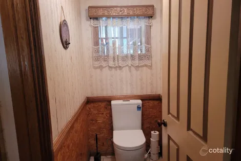 Property photo of 32 Willoughby Street Willows QLD 4702