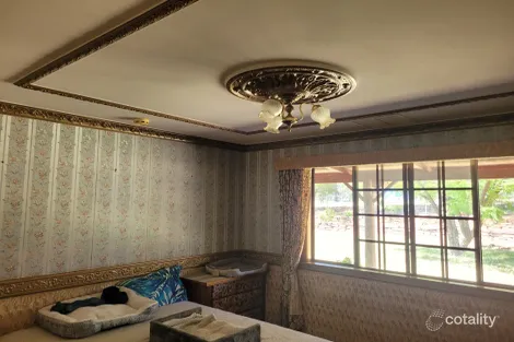 Property photo of 32 Willoughby Street Willows QLD 4702