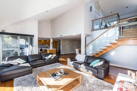 Property photo of 2/5 Small Road Bentleigh VIC 3204
