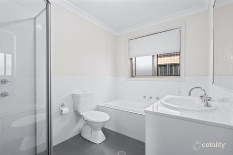 Property photo of 18 Split Close Prestons NSW 2170