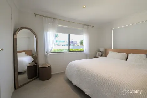 Property photo of 287 Nicklin Way Warana QLD 4575