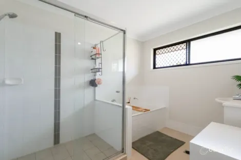 Property photo of 44 Koolamarra Drive Gracemere QLD 4702