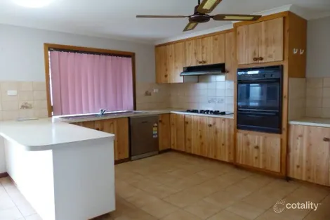 Property photo of 11 Darri Drive Springdale Heights NSW 2641