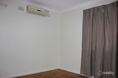 Property photo of 2 Holterman Place Cartwright NSW 2168
