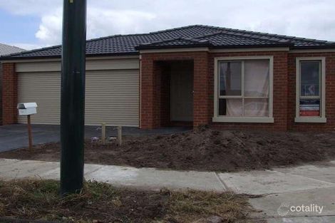 Property photo of 44 Tyndall Street Cranbourne East VIC 3977
