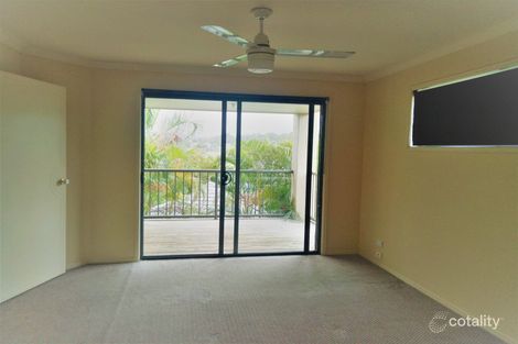 12/1 Santa Isobel Bvd, Pacific Pines, QLD 4211