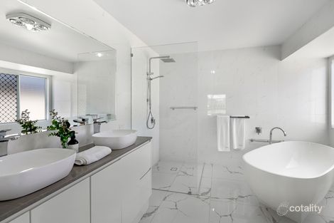 Property photo of 19 Cadence Avenue Mermaid Waters QLD 4218