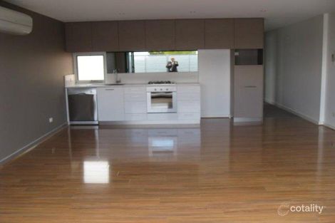 Property photo of 2/125-127 Thomas Street Hampton VIC 3188