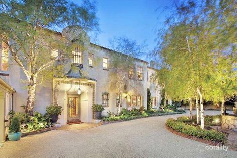 Property photo of 16 Point King Road Portsea VIC 3944