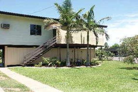 Property photo of 2 Mellish Crescent Emerald QLD 4720