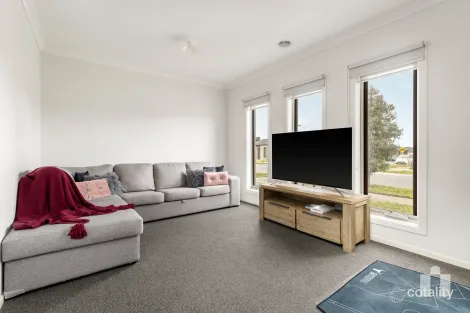 Property photo of 54 Foxtail Circuit Wallan VIC 3756