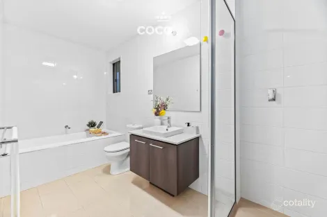 Property photo of 12 Patricia Loop Keysborough VIC 3173