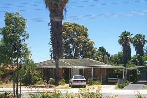 349 Abernethy Rd, Cloverdale, WA 6105