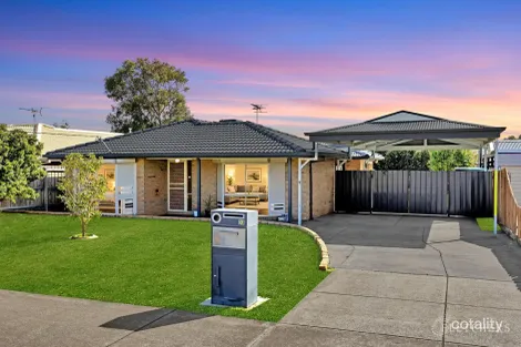 33 Rees Rd, Melton South, VIC 3338